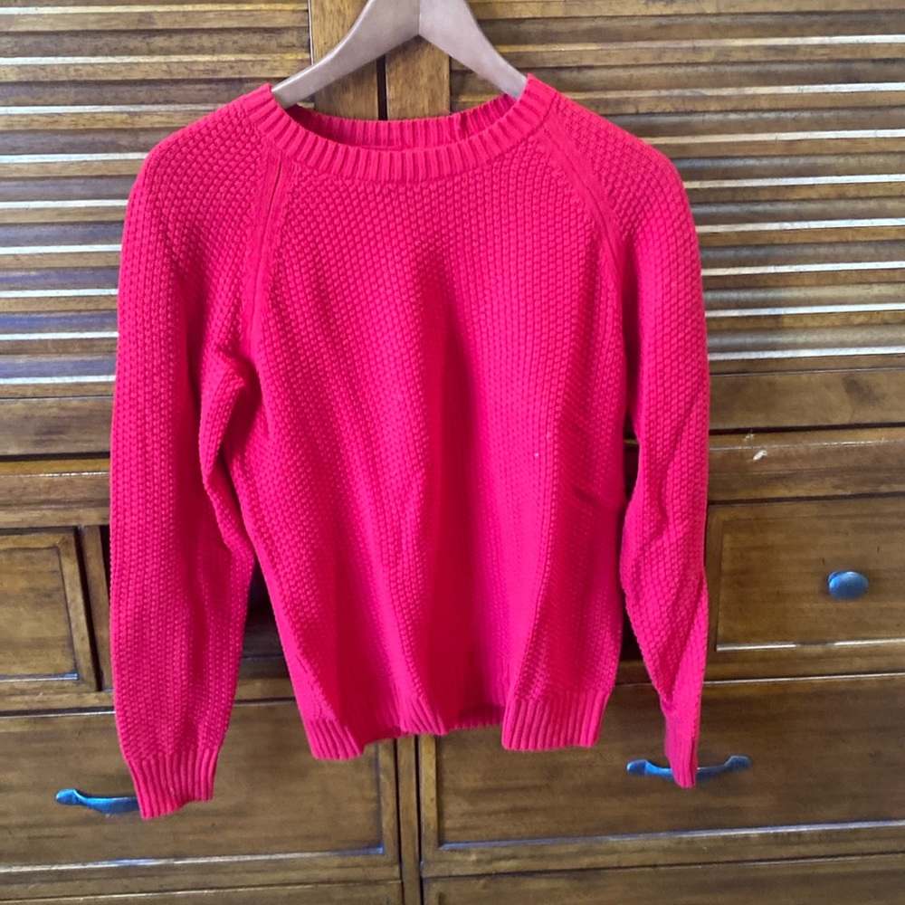 Women’s XS Lift Red Sweater